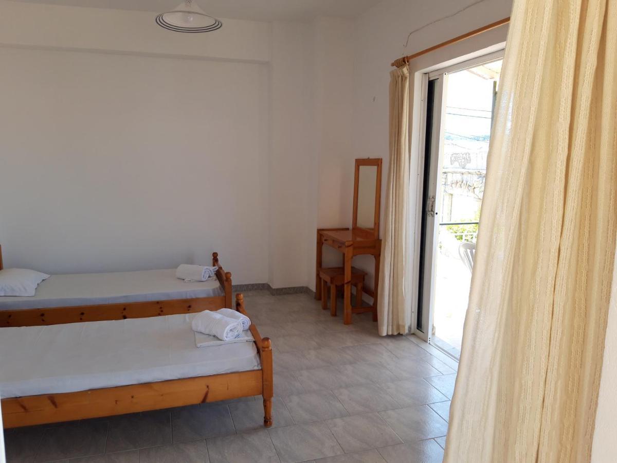 Kavos Central Gardens Exterior photo