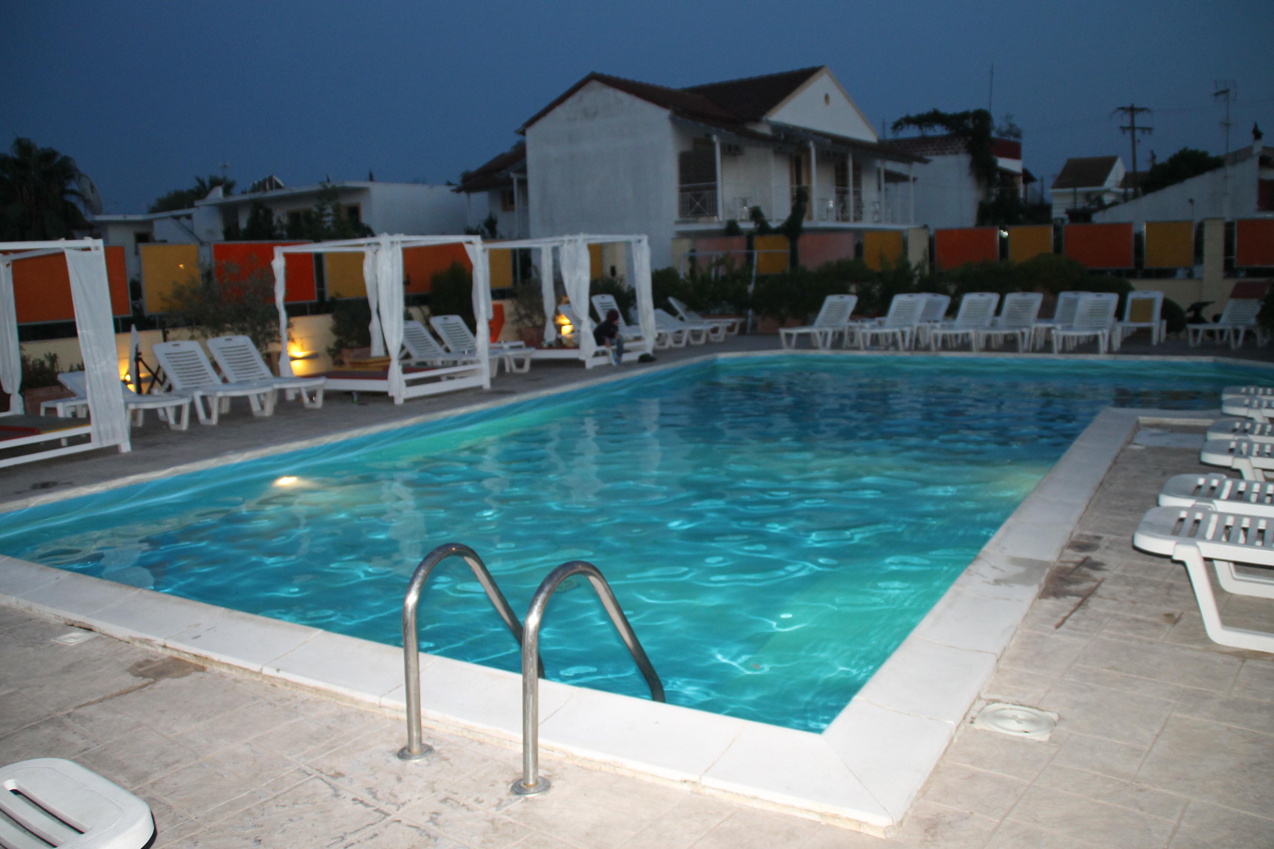 Kavos Central Gardens Exterior photo