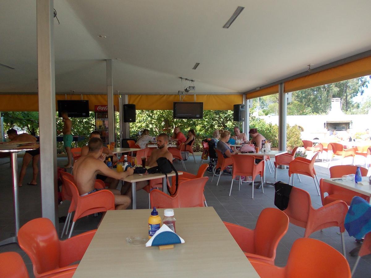 Kavos Central Gardens Exterior photo