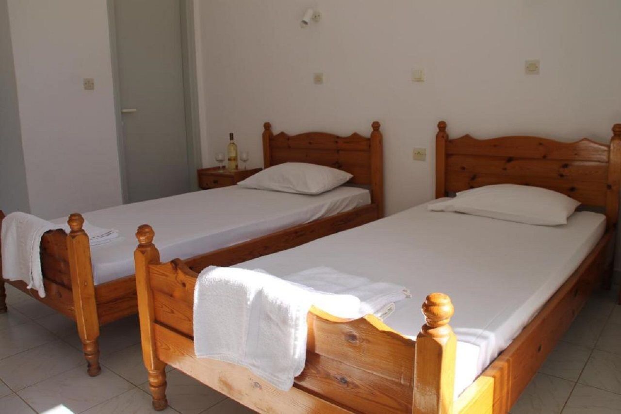 Kavos Central Gardens Exterior photo